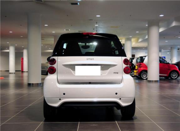 smart fortwo 2012款 1.0 MHD 硬顶激情版 外观   正后