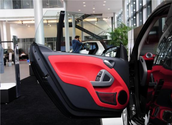 smart fortwo 2012款 1.0 MHD 敞篷激情版 车厢座椅   前门板