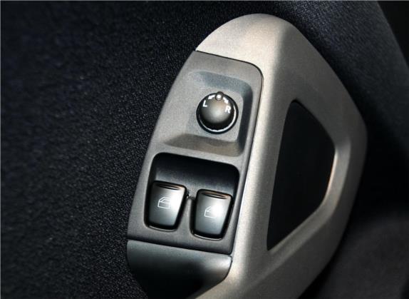 smart fortwo 2012款 1.0T 敞篷激情版 车厢座椅   门窗控制