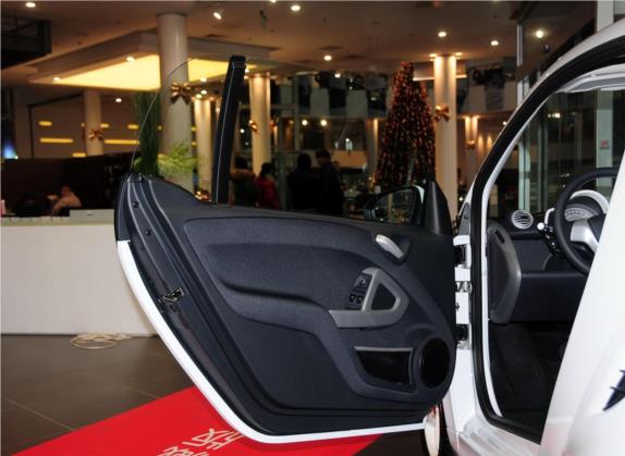 smart fortwo 2013款 1.0T 硬顶冰炫特别版 车厢座椅   前门板