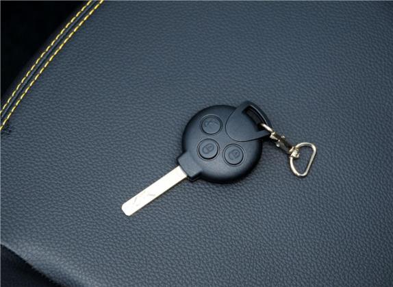 smart fortwo 2013款 1.0 MHD 敞篷城市游侠特别版 其他细节类   钥匙