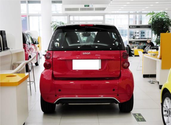 smart fortwo 2013款 1.0T 硬顶激情版 外观   正后