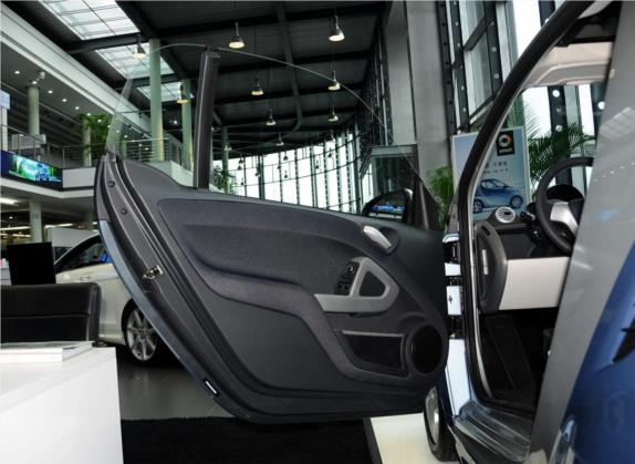 smart fortwo 2014款 1.0 MHD 硬顶城市光波激情版 车厢座椅   前门板