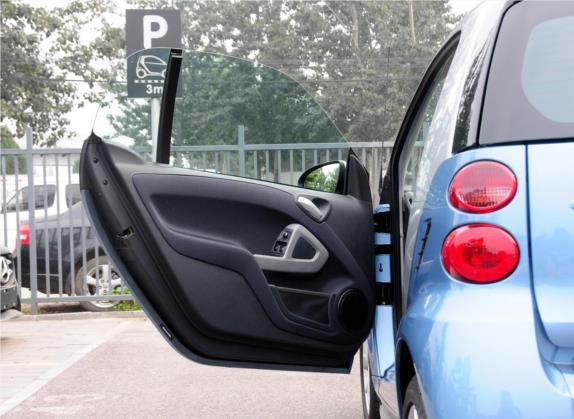 smart fortwo 2014款 1.0T 硬顶城市光波激情版 车厢座椅   前门板