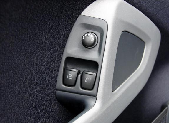 smart fortwo 2014款 1.0T 硬顶城市光波激情版 车厢座椅   门窗控制