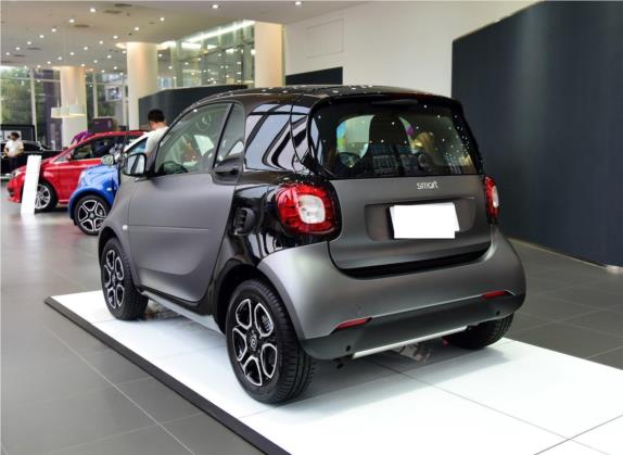 smart fortwo 2016款 1.0L 灰行侠特别版 外观   斜后