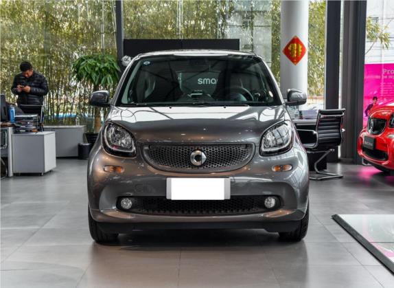 smart fortwo 2018款 0.9T 66千瓦耀钛度特别版 国V 外观   正前