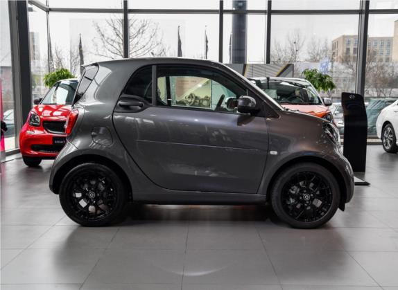 smart fortwo 2018款 0.9T 66千瓦耀钛度特别版 国V 外观   正侧