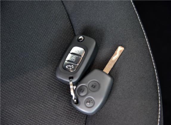 smart fortwo 2018款 0.9T 66千瓦耀金特别版 国V 其他细节类   钥匙