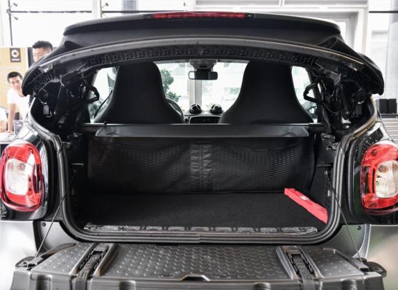 smart fortwo 2018款 1.0L 52千瓦敞篷激情版 国V 车厢座椅   后备厢