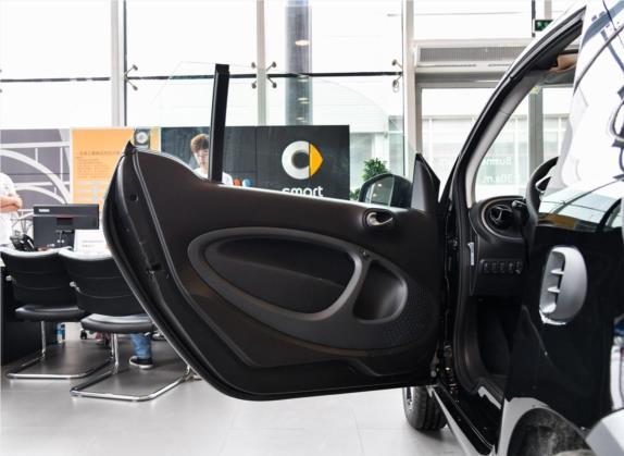smart fortwo 2018款 1.0L 52千瓦敞篷激情版 国V 车厢座椅   前门板