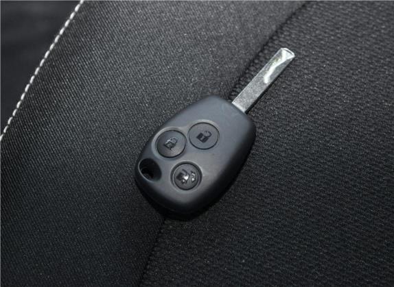 smart fortwo 2019款 0.9T 66千瓦硬顶动擎版 国VI 其他细节类   钥匙