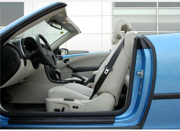 Saab 9-3 2007款 Vector 2.0TS 敞篷版 车厢座椅   前排空间