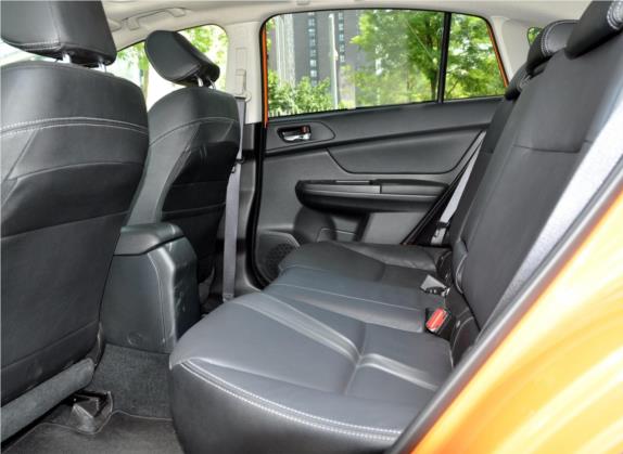 斯巴鲁XV 2012款 2.0i 豪华版 车厢座椅   后排空间