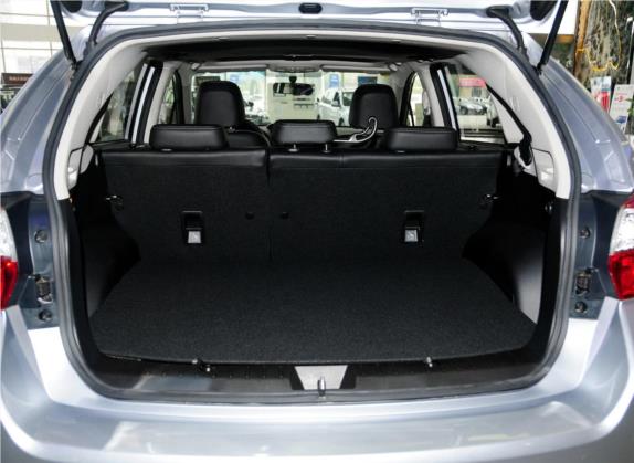 斯巴鲁XV 2012款 2.0i 豪华导航版 车厢座椅   后备厢