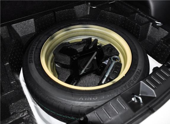 斯巴鲁XV 2016款 2.0i 舒适导航版 其他细节类   备胎