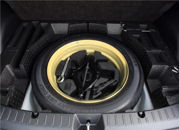 斯巴鲁XV 2017款 2.0i 豪华版 其他细节类   备胎