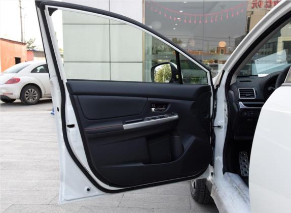 斯巴鲁XV 2017款 2.0i 豪华版 车厢座椅   前门板