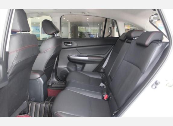斯巴鲁XV 2017款 2.0i 特装版 车厢座椅   后排空间