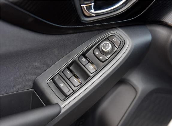 斯巴鲁XV 2018款 2.0i 全驱精英版 车厢座椅   门窗控制
