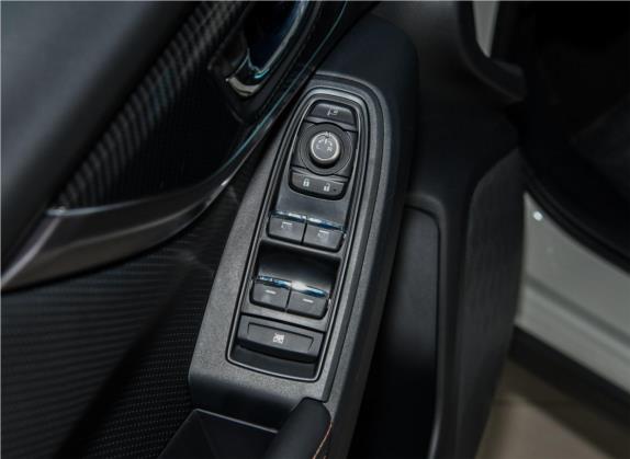 斯巴鲁XV 2018款 2.0i 全驱豪华版 车厢座椅   门窗控制