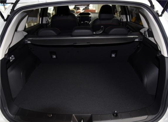 斯巴鲁XV 2019款 2.0i 全驱豪华版EyeSight 国V 车厢座椅   后备厢