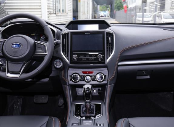 斯巴鲁XV 2020款 改款 2.0i 全驱豪华版 中控类   中控台