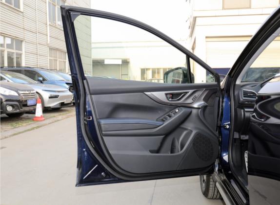 斯巴鲁XV 2021款 2.0i 智擎旗舰版EyeSight 车厢座椅   前门板