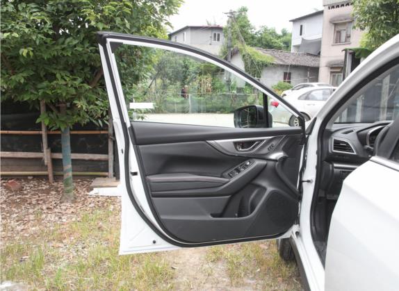 2022款 2.0i AWD豪华版 车厢座椅   前门板