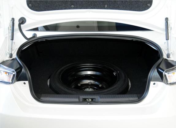 斯巴鲁BRZ 2013款 2.0i 自动豪华型 车厢座椅   后备厢