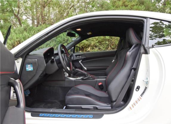 斯巴鲁BRZ 2020款 2.0L 手动type-RS版 车厢座椅   前排空间