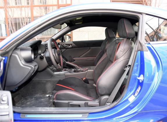斯巴鲁BRZ 2022款 2.4L 手动版 车厢座椅   前排空间