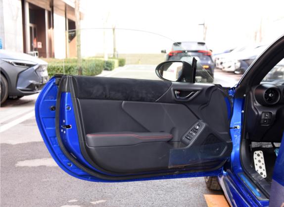 斯巴鲁BRZ 2022款 2.4L 手动版 车厢座椅   前门板