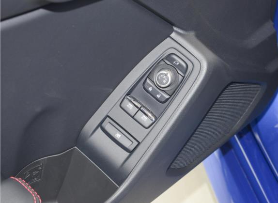 斯巴鲁BRZ 2022款 2.4L 自动版EyeSight 车厢座椅   门窗控制