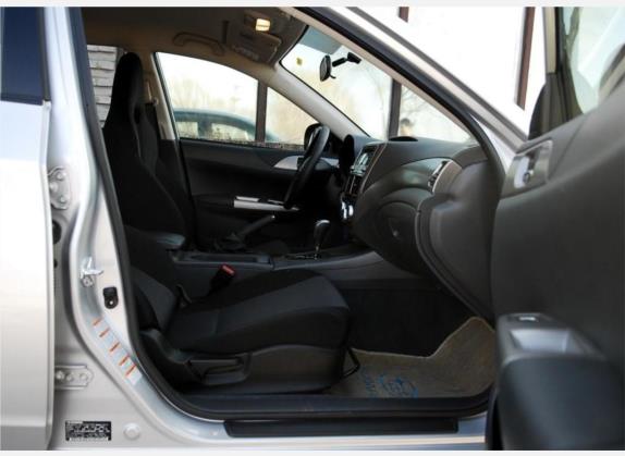 翼豹 2007款 2.0R Sport 车厢座椅   前排空间