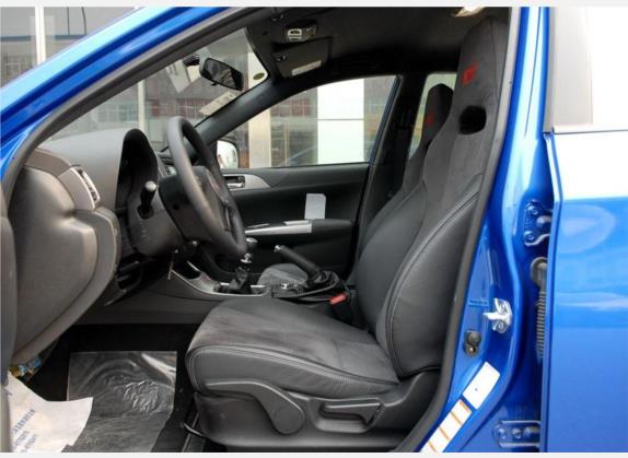 翼豹 2009款 2.5T WRX STi 车厢座椅   前排空间