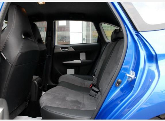 翼豹 2009款 2.5T WRX STi 车厢座椅   后排空间