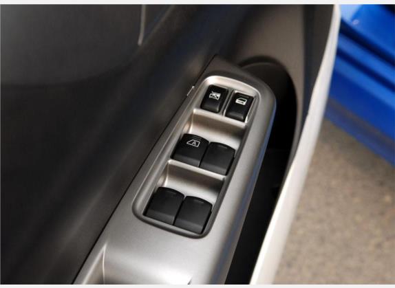 翼豹 2009款 2.5T WRX STi 车厢座椅   门窗控制