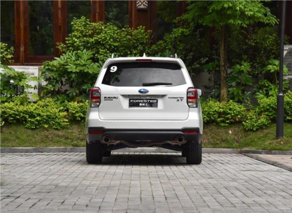森林人 2016款 2.0XT 尊贵导航版 外观   正后