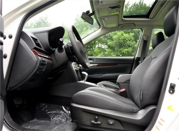 力狮 2013款 2.5i-X 豪华版 车厢座椅   前排空间