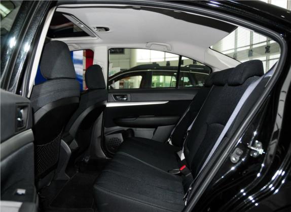 力狮 2013款 2.5i-X 精英版 车厢座椅   后排空间