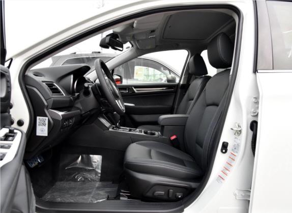 力狮 2017款 2.5i 全驱荣耀版 EyeSight 车厢座椅   前排空间
