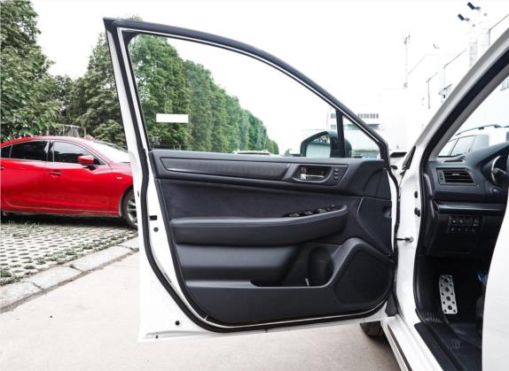 力狮 2020款 改款 2.5i 荣耀限量版 EyeSight 车厢座椅   前门板