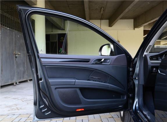 速尊 2014款 2.0TSI L&K限量版 车厢座椅   前门板