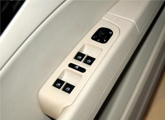 速派(进口) 2013款 旅行版 2.0TSI 尊贵版 车厢座椅   门窗控制