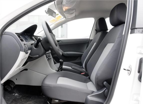 昕锐 2013款 1.6L 手动乐选型 车厢座椅   前排空间