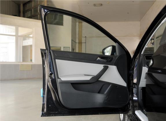 昕锐 2013款 1.6L 手动智选型 车厢座椅   前门板