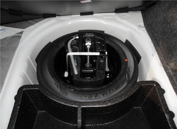 昕锐 2013款 1.6L 自动乐选型 其他细节类   备胎