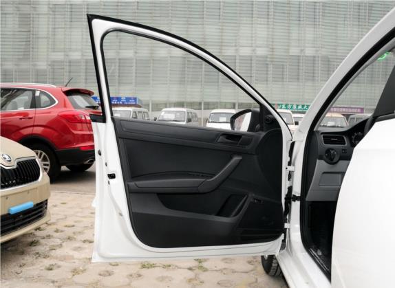 昕锐 2015款 1.4L 手动乐选型 车厢座椅   前门板