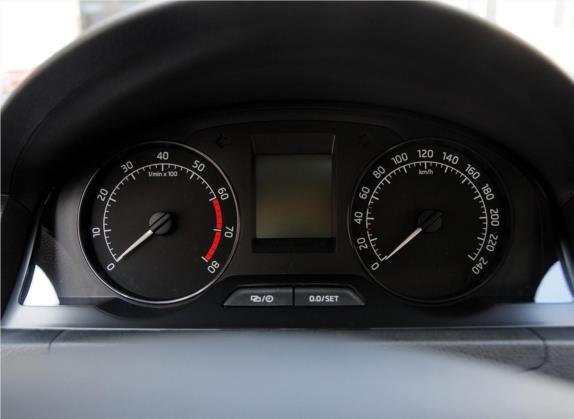 昕锐 2015款 1.6L 手动智选型 中控类   仪表盘
